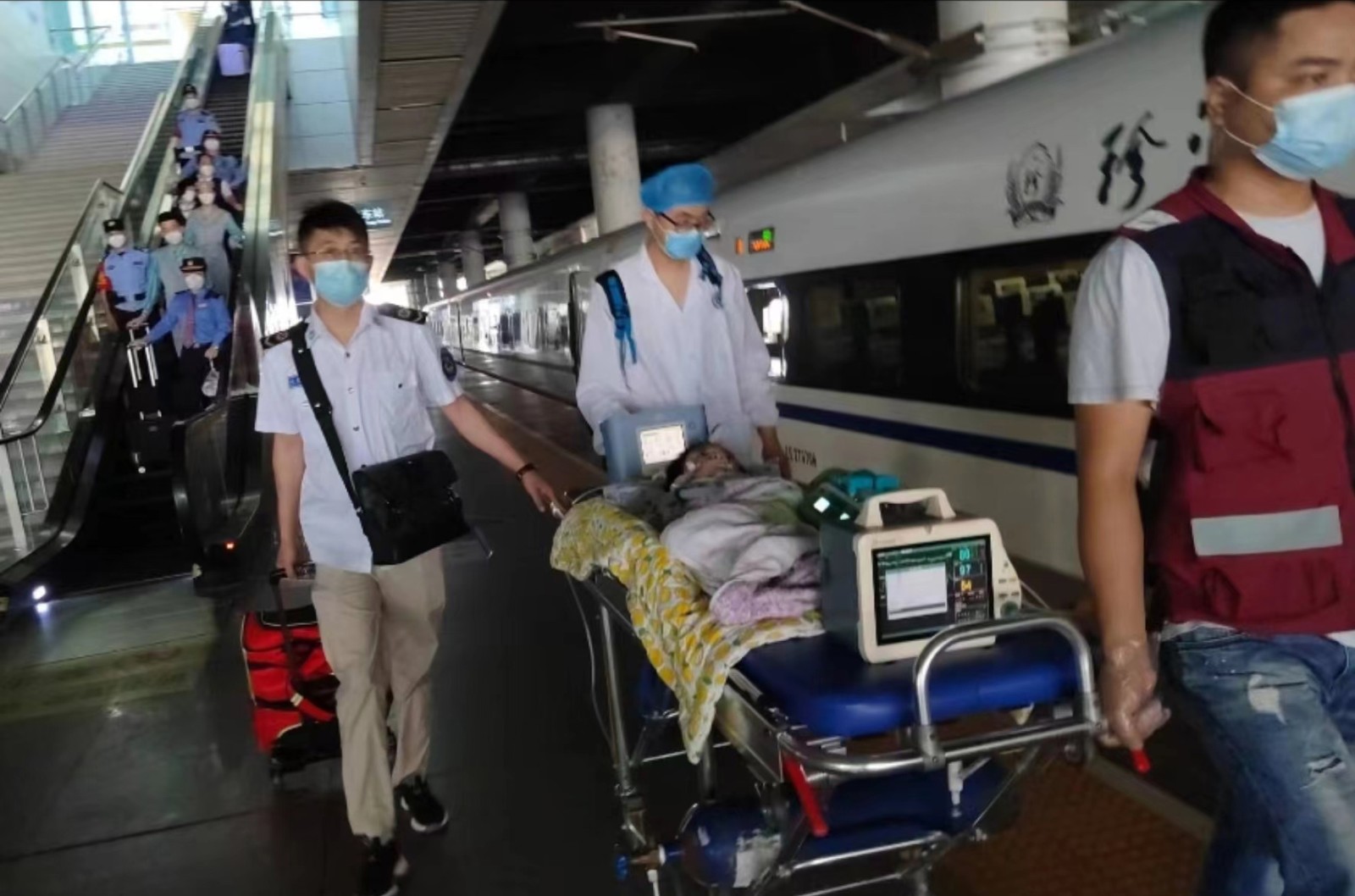 五峰高铁转运公司